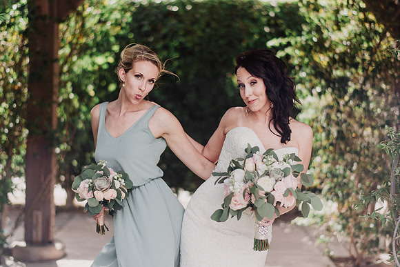 272